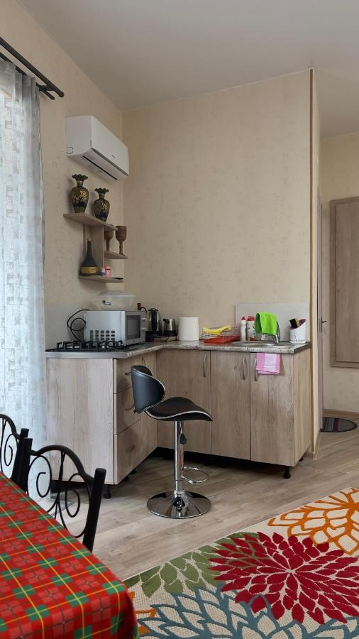 Guest House Beautiful Avlabar Tbilisi ภายนอก รูปภาพ